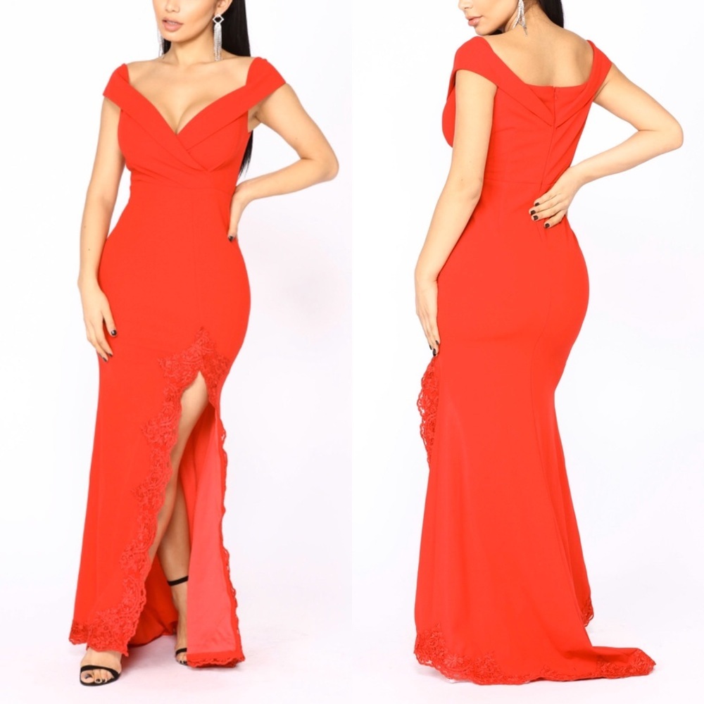 Love At Last - Red Formal dress size Medium